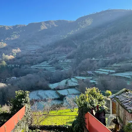Casa Da Teresina Фермерский дом Сиштелу